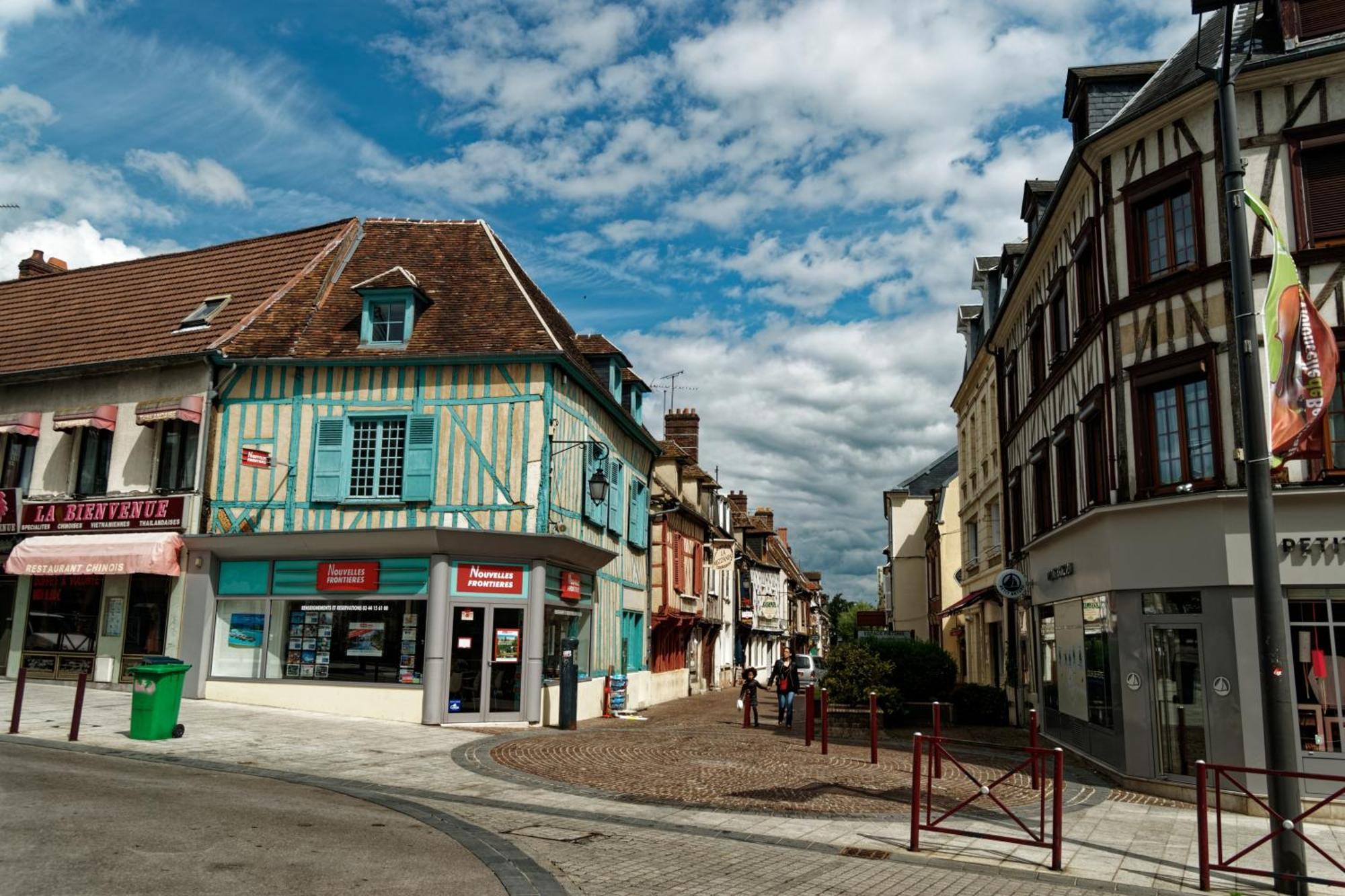 Apartamento Duplex Cosy Avec Netflix & Amazon Prime Beauvais Exterior foto
